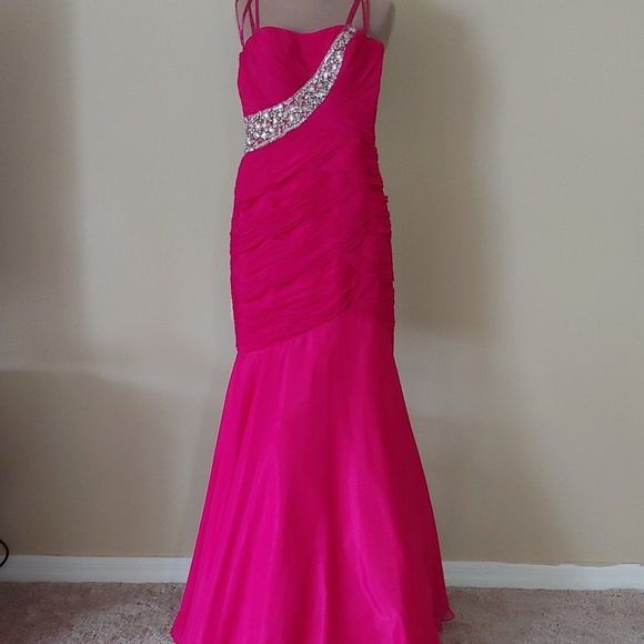Christopher Henry Dresses & Skirts - SALE! New Christopher Henry Long Gown in Hot Pink